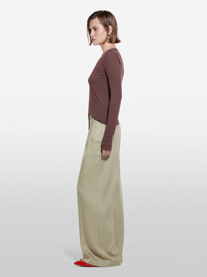 T-shirt slim fit marrone a maniche lunghe - t-shirt a manica lunga da donna - Marrone Scuro | Sisley image number 2